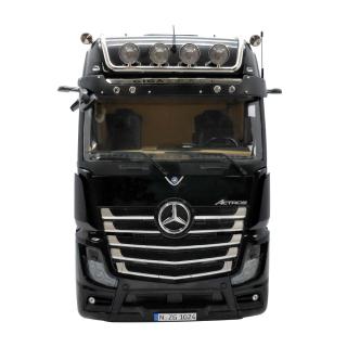 Mercedes-Benz Actros GigaSpace 4x2 schwarz mit Stern NZG 1:18